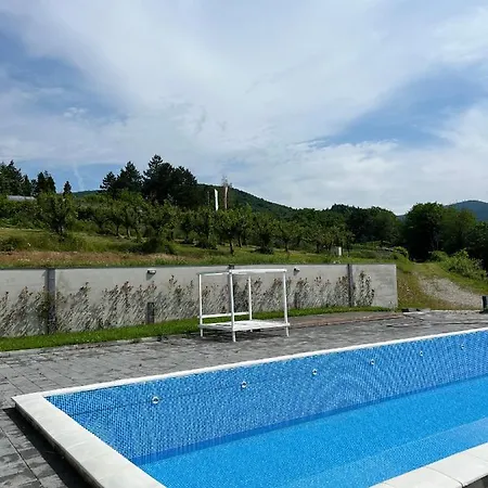 Resort Zdravkovac Country Club - *